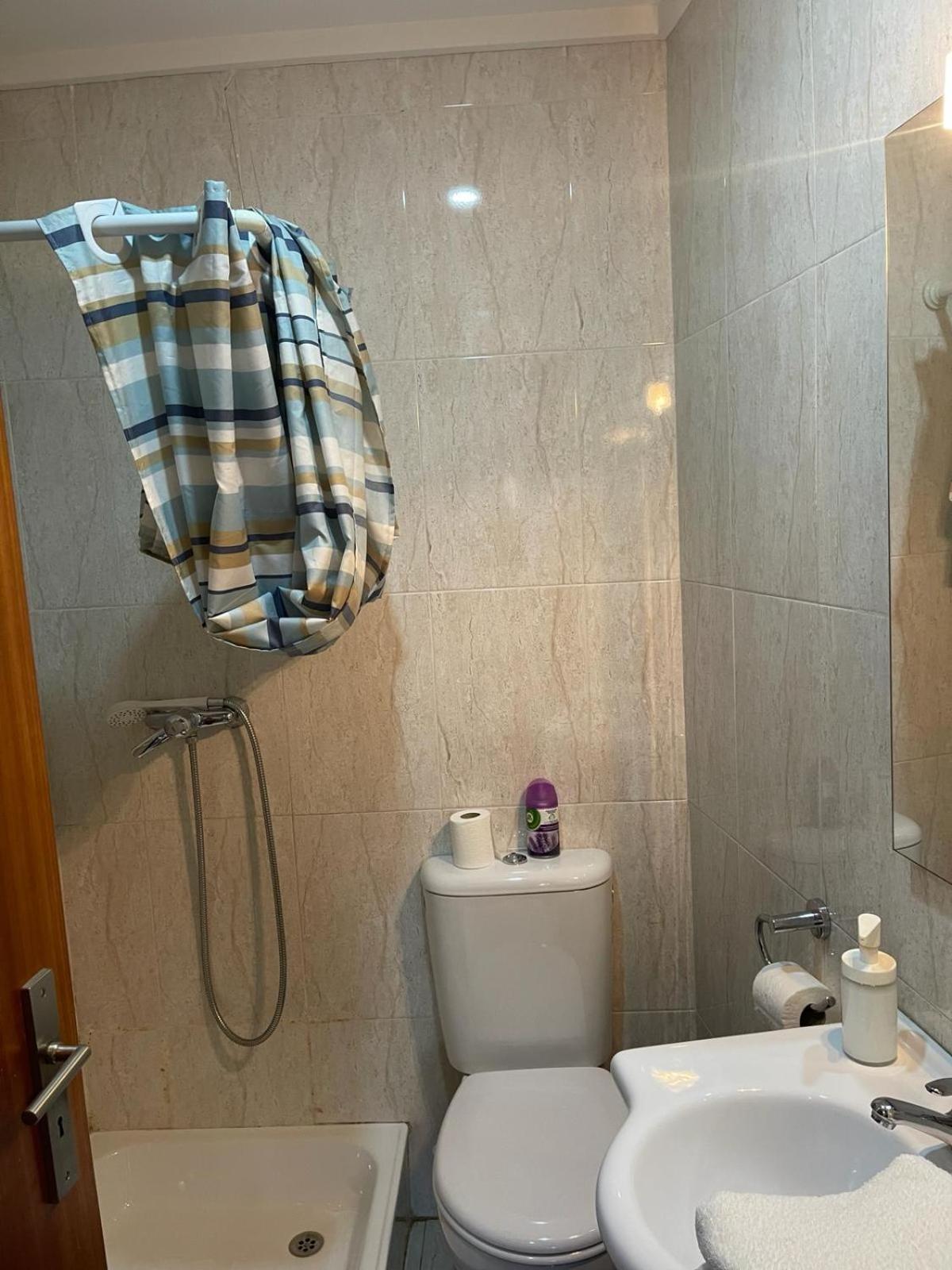 パレデスFlat4Uアパートメント エクステリア 写真